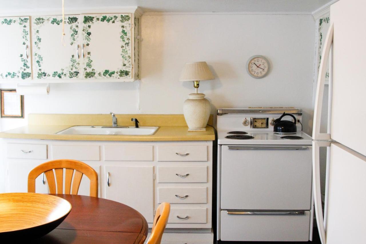Cutty Sark Efficiencies And Historic Cottage's Hotel