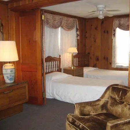 Cutty Sark Efficiencies And Historic Cottage'S Virginia Beach Room photo