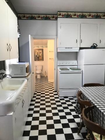 Cutty Sark Efficiencies And Historic Cottage's Hotel 3*